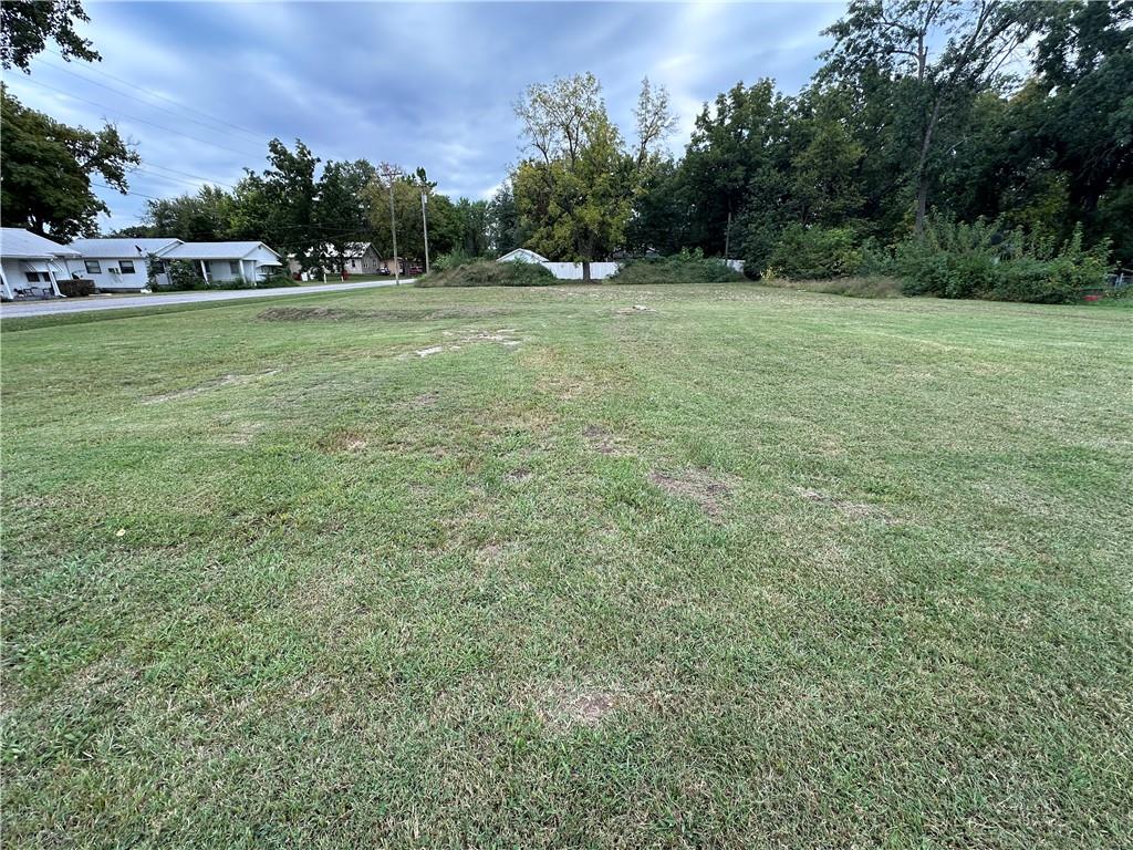 408 12th Street Pleasanton, KS 66075 - Photo 4 of 5