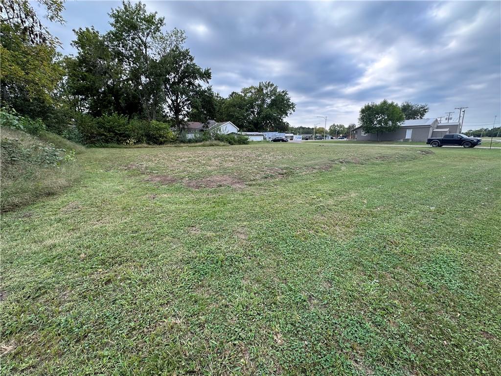 408 12th Street Pleasanton, KS 66075 - Photo 5 of 5