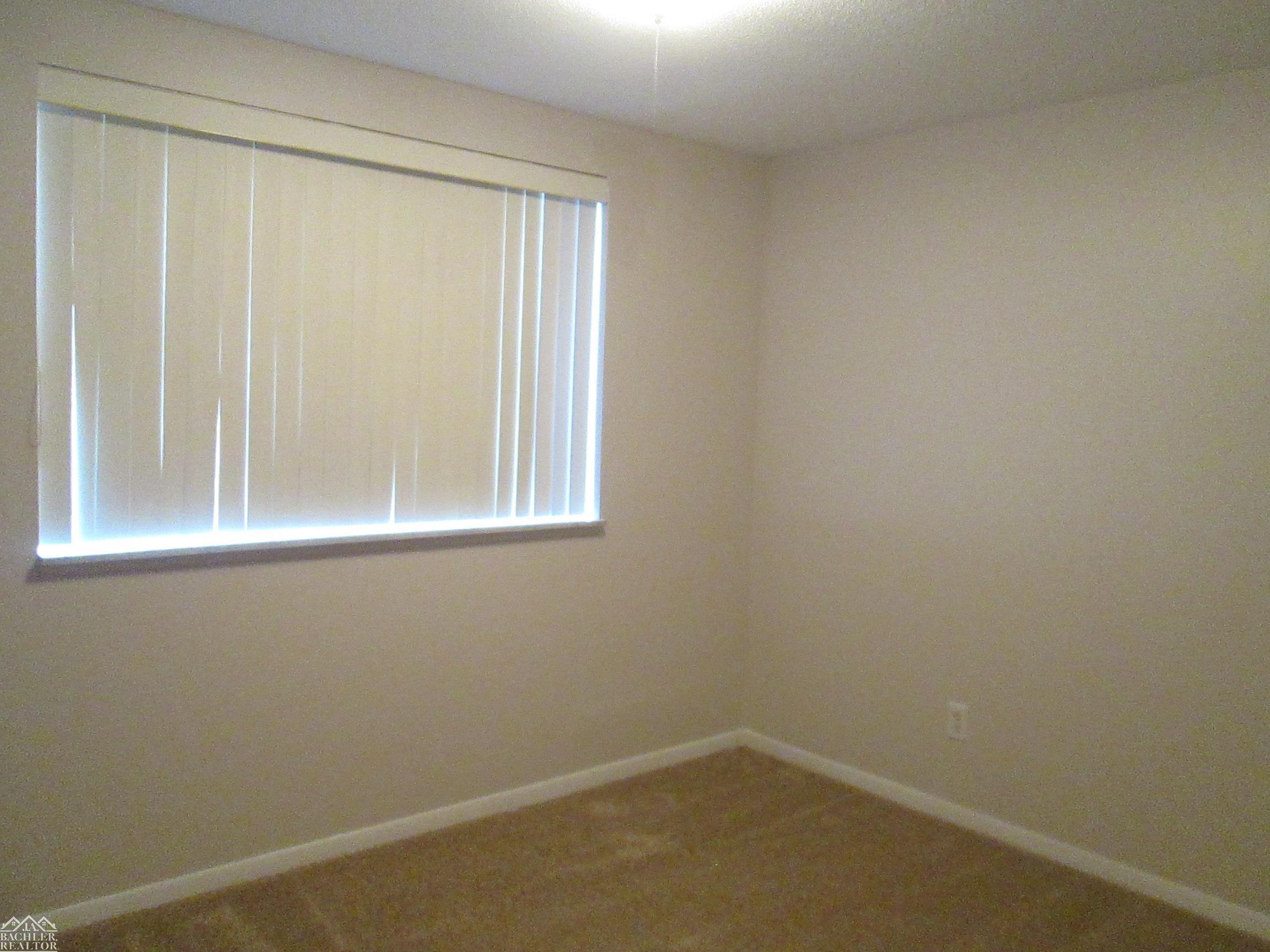 1637 South Riverside Avenue St. Clair, MI 48079 - Photo 6 of 11
