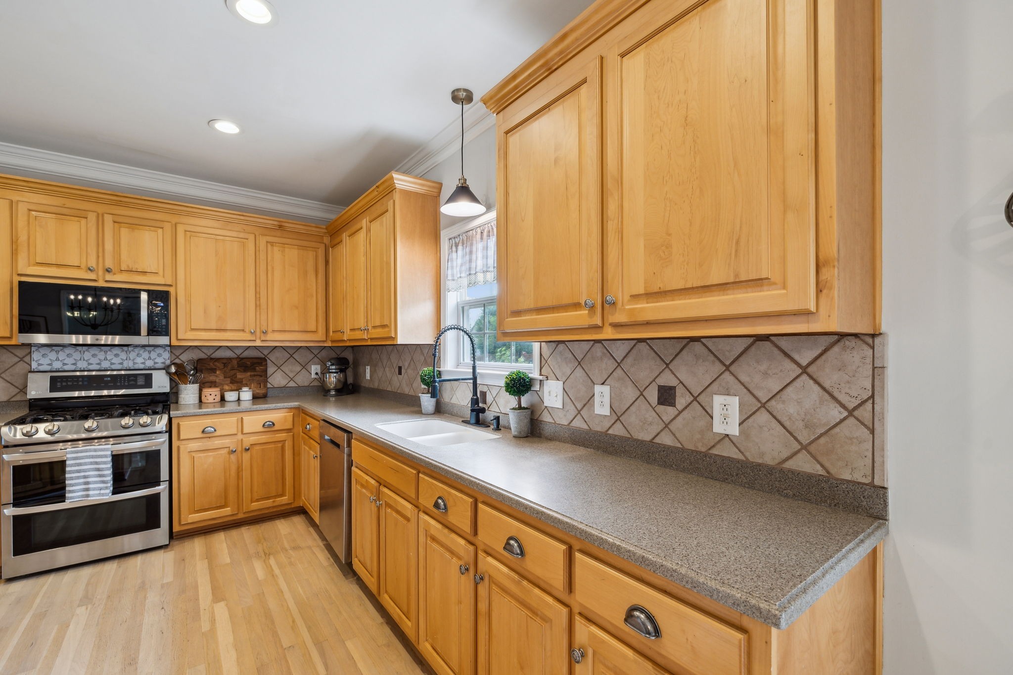 2005 Keene Circle Spring Hill, TN 37174 - Photo 12 of 40