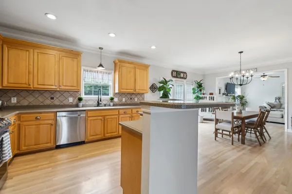 $619,900 | 2005 Keene Circle, Spring Hill, TN 37174