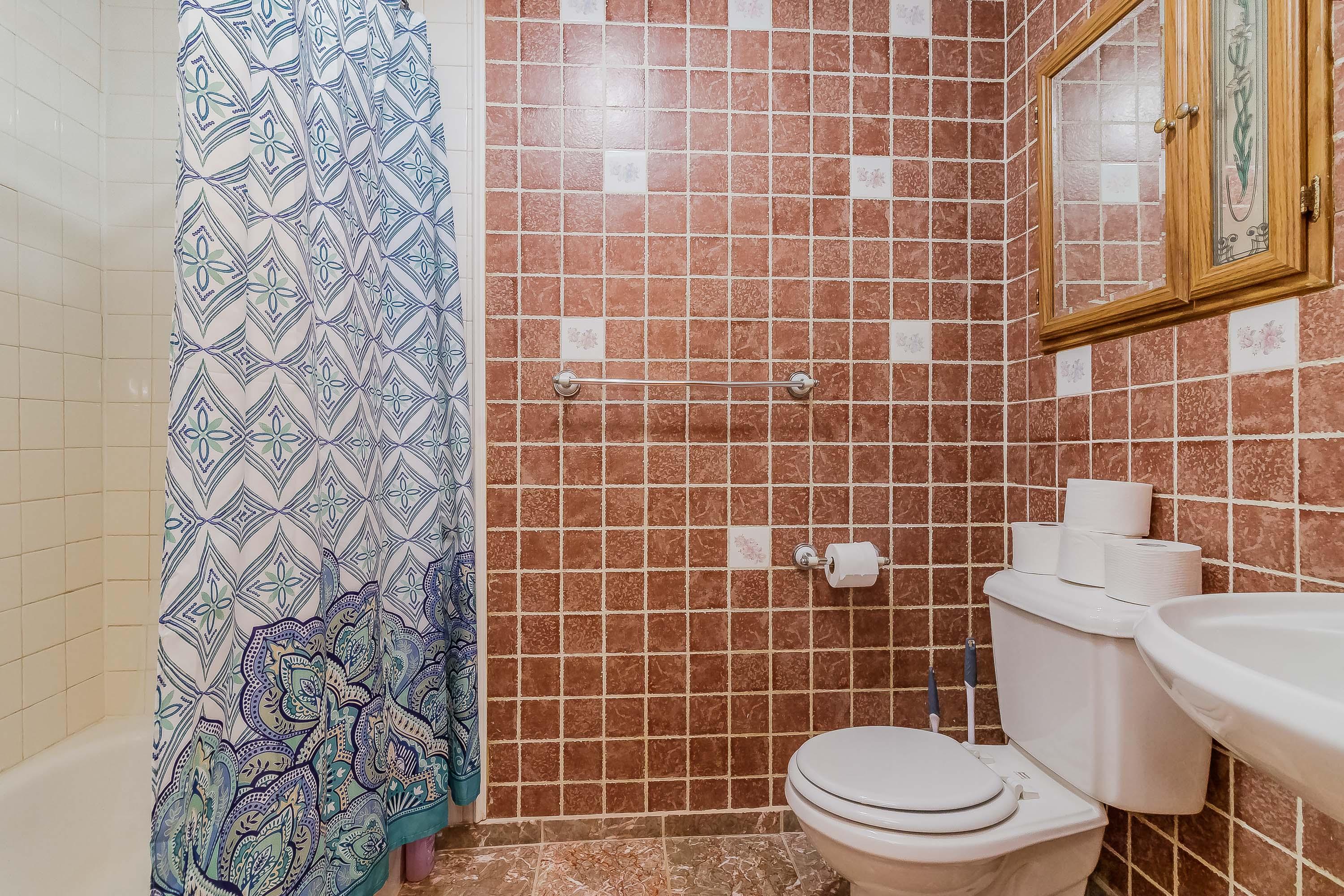 610 Ridgeway Road LaFayette, GA 30728 - Photo 32 of 52 Bathroom 2