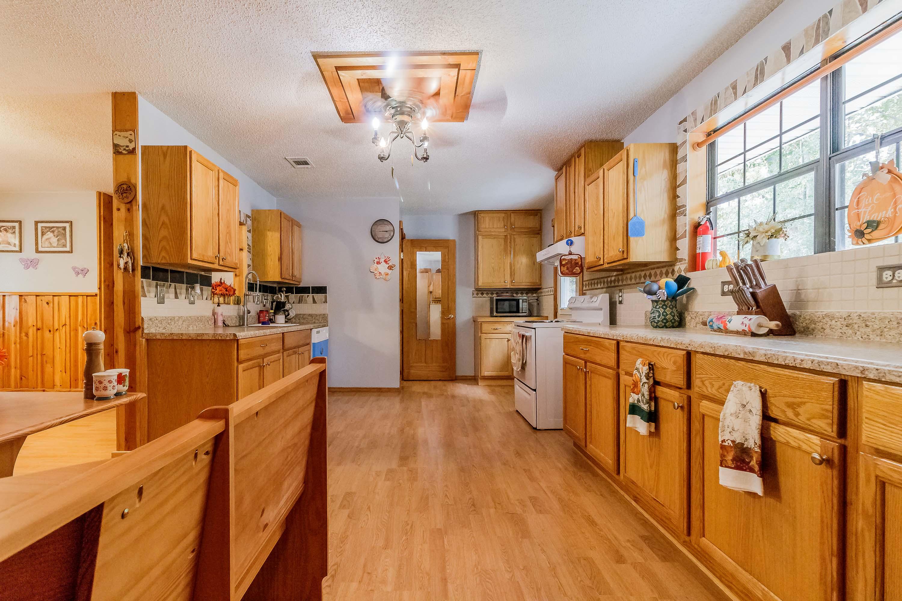 610 Ridgeway Road LaFayette, GA 30728 - Photo 8 of 52 Great Room
