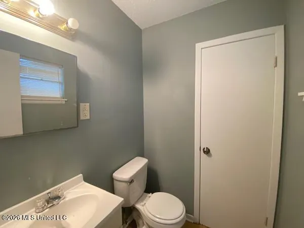 $1,300 | 106 Arthur Court, Gulfport, MS 39503