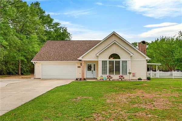 $329,999 | 8007 Fishhook Lane, Picayune, MS 39466