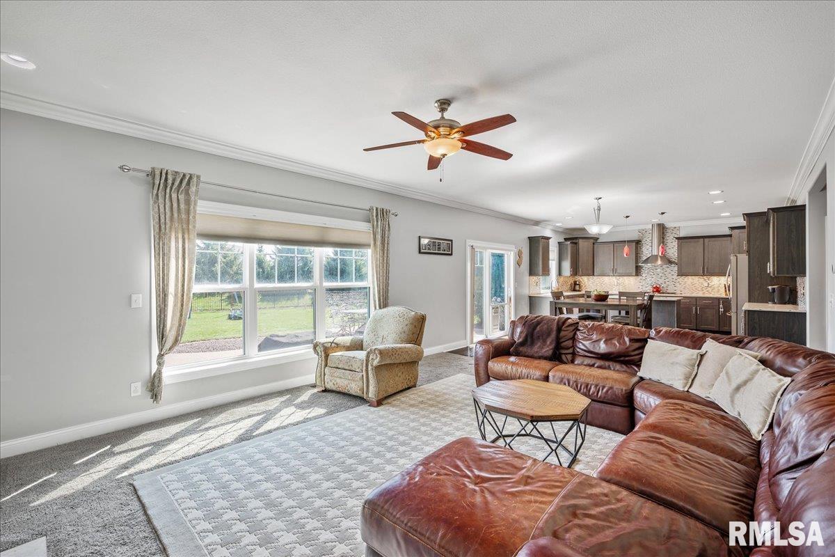 2710 West Quartz Street Dunlap, IL 61525 - Photo 22 of 44