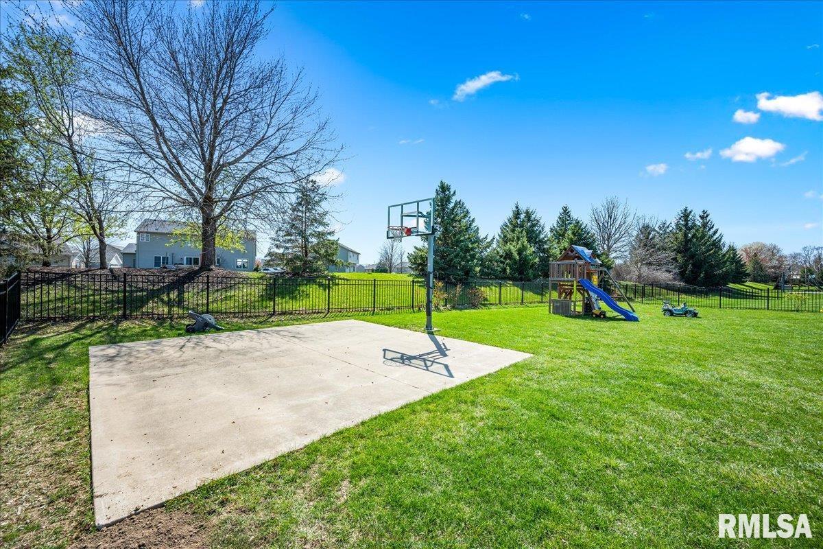 2710 West Quartz Street Dunlap, IL 61525 - Photo 4 of 44