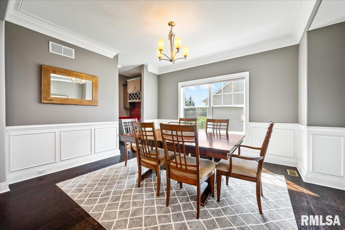 2710 West Quartz Street Dunlap, IL 61525 - Photo 10 of 44