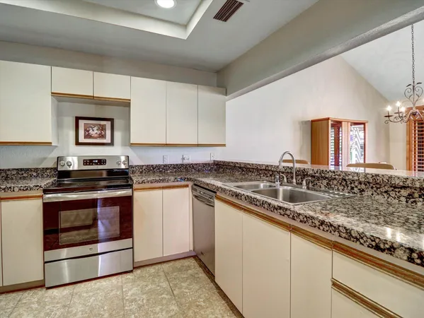 $379,000 | 41103 Woodhaven Drive North, Palm Desert, CA 92211