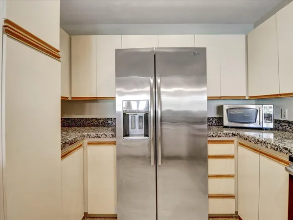 $379,000 | 41103 Woodhaven Drive North, Palm Desert, CA 92211