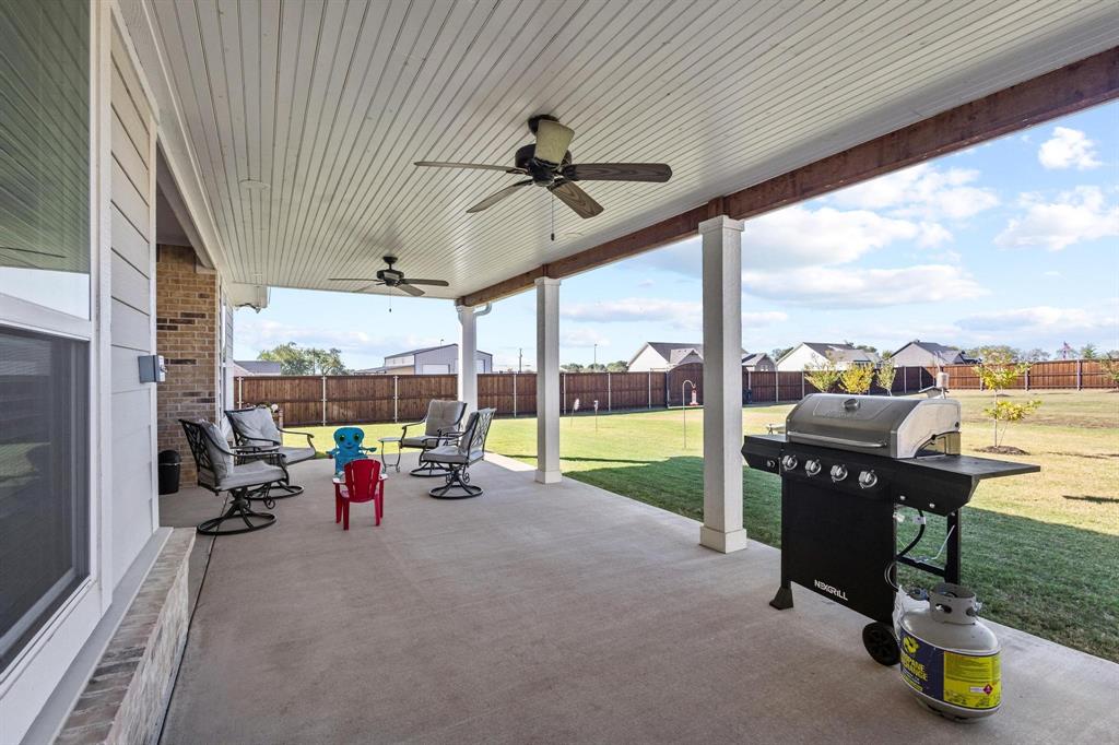 1875 Whitemound Road Sherman, TX 75090 - Photo 32 of 40 a view of a porch with furniture and garden