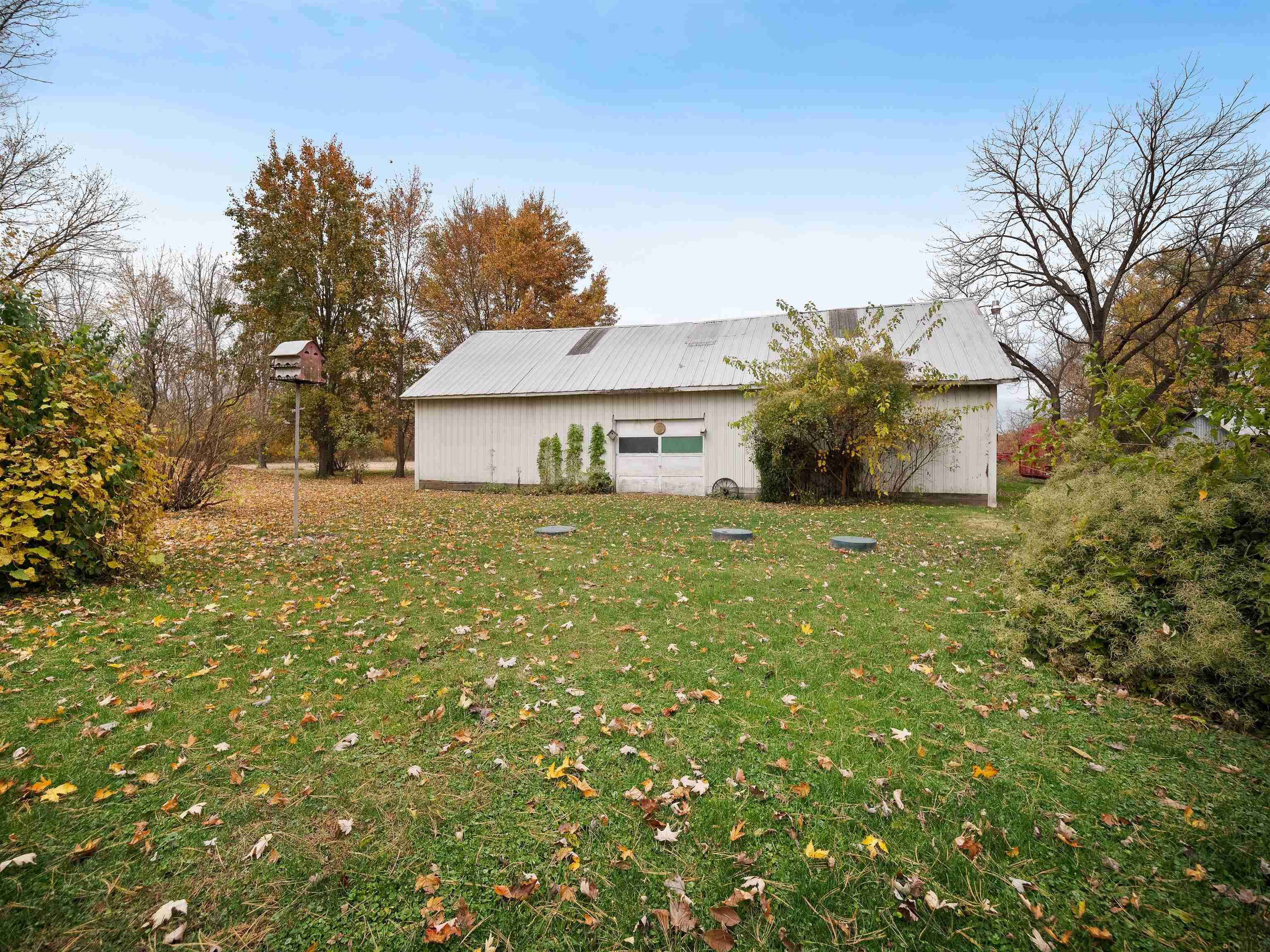 8920 Aboite Road Roanoke, IN 46783 - Photo 4 of 35