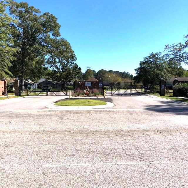 5 Peter Collinson Santee, SC 29142 - Photo 3 of 19 2025 Brangle front gates