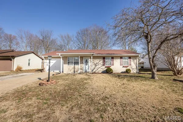 $188,000 | 410 South Smith Street, Smithton, IL 62285
