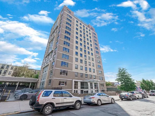 $575,000 | 358 Grove Street, Unit 2E | Bushwick