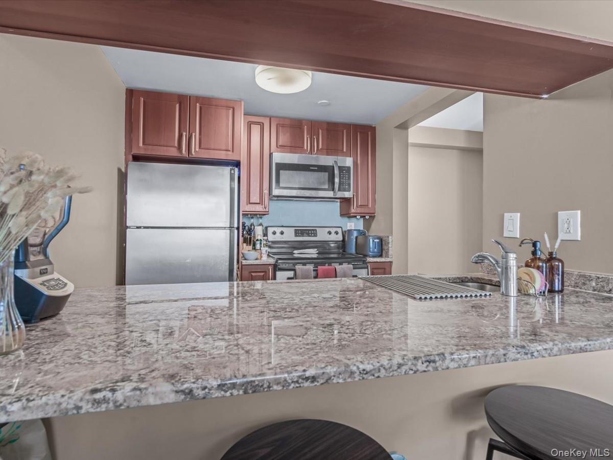 358 Grove Street, Unit 2E Brooklyn, NY 11237 - Photo 5 of 15