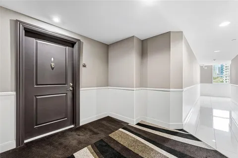 $849,000 | 610 West Las Olas Boulevard, Unit 517, Fort Lauderdale, FL 33312