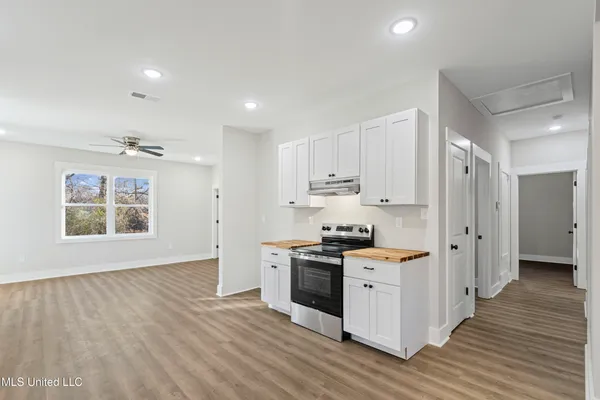 $289,900 | 147 Crockett Road, Senatobia, MS 38668