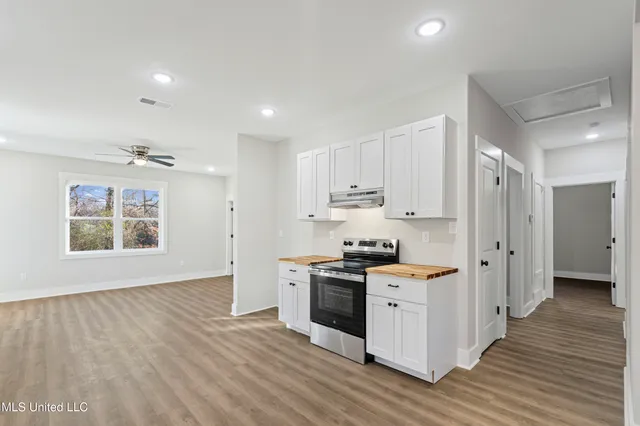 $295,000 | 147 Crockett Road, Senatobia, MS 38668