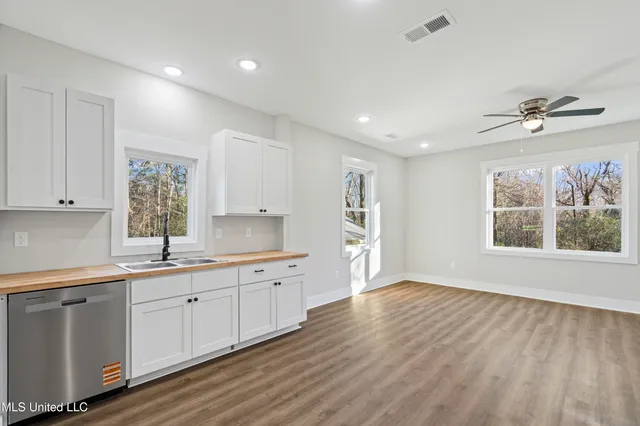 $295,000 | 147 Crockett Road, Senatobia, MS 38668