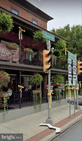 $1,700 | 2 South 3rd Street, Unit 1, Oxford, PA 19363