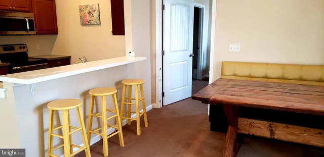 $1,700 | 2 South 3rd Street, Unit 1, Oxford, PA 19363