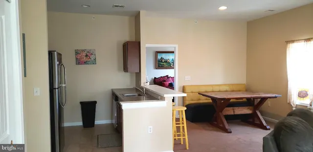 $1,700 | 2 South 3rd Street, Unit 1, Oxford, PA 19363