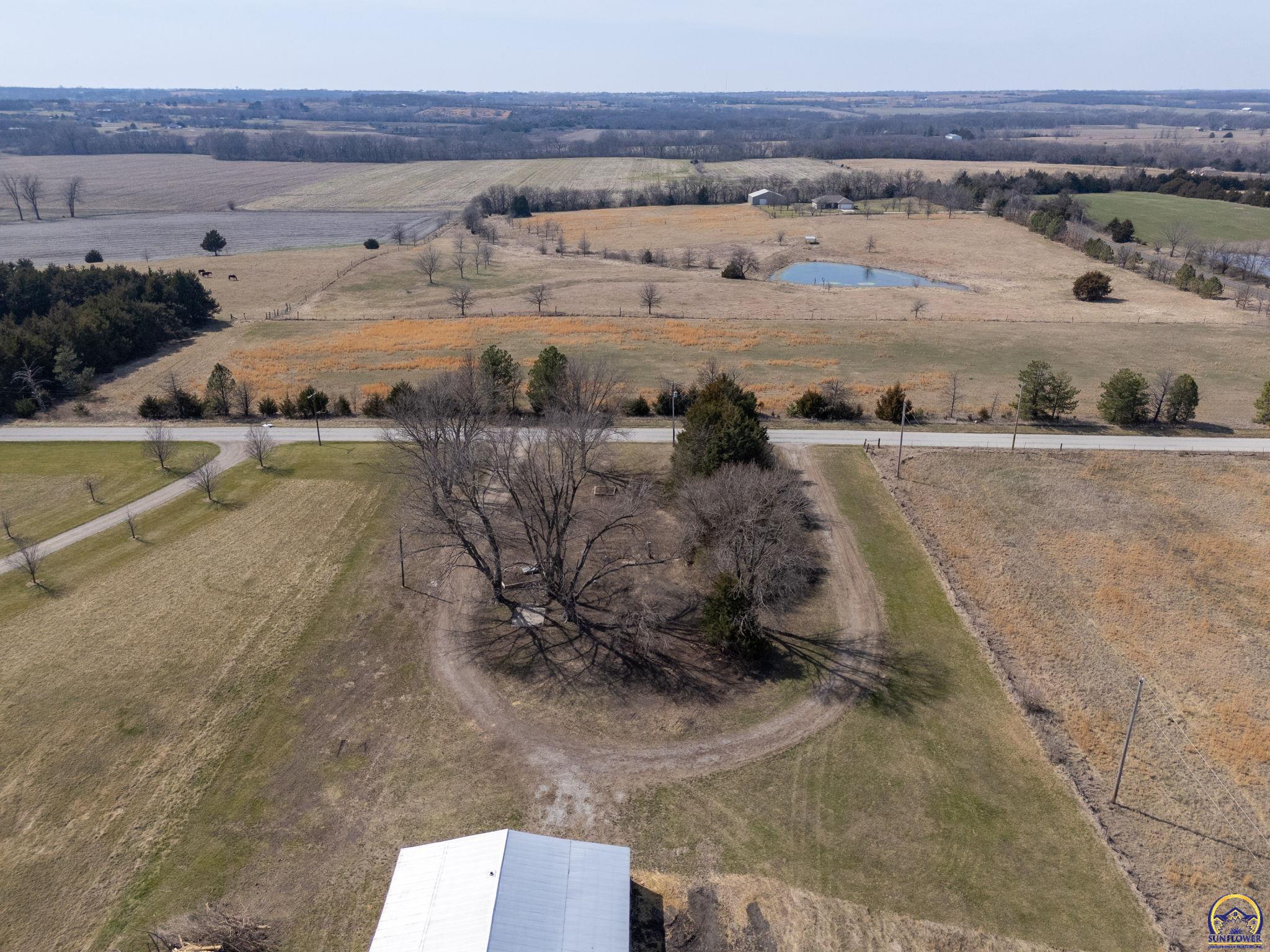 7724 Sherman Road Meriden, KS 66512 - Photo 11 of 23