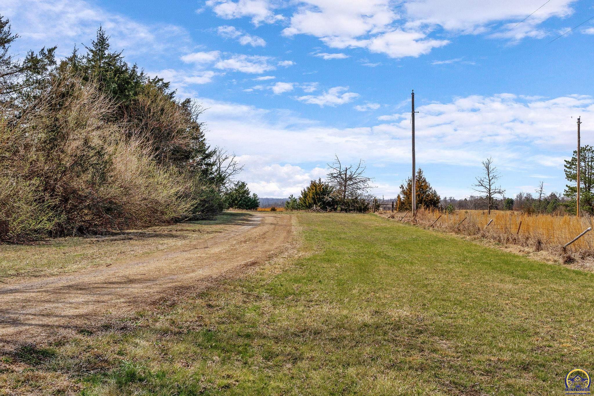 7724 Sherman Road Meriden, KS 66512 - Photo 23 of 23 Circle Drive