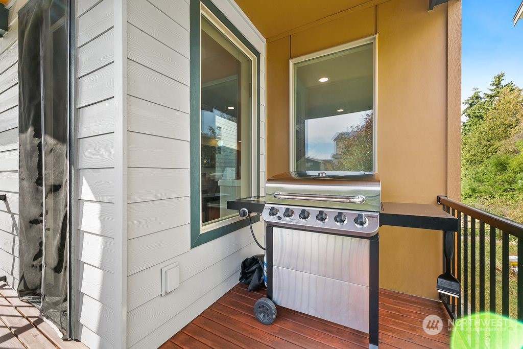 1074 Southwest 97th Street Seattle, WA 98106 - Photo 27 of 30