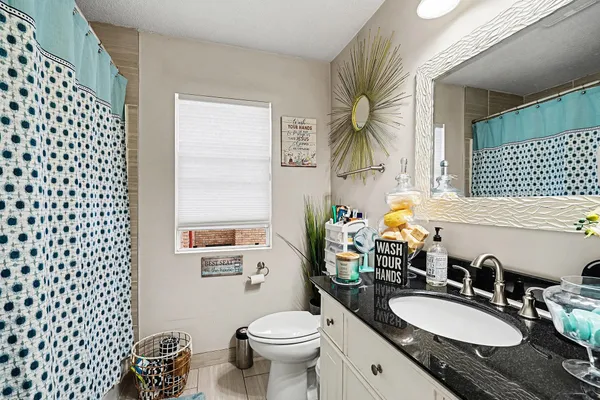 $400,000 | 4527 Lakeland Avenue North, Robbinsdale, MN 55422