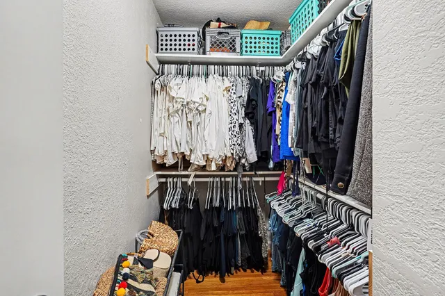 $400,000 | 4527 Lakeland Avenue North, Robbinsdale, MN 55422