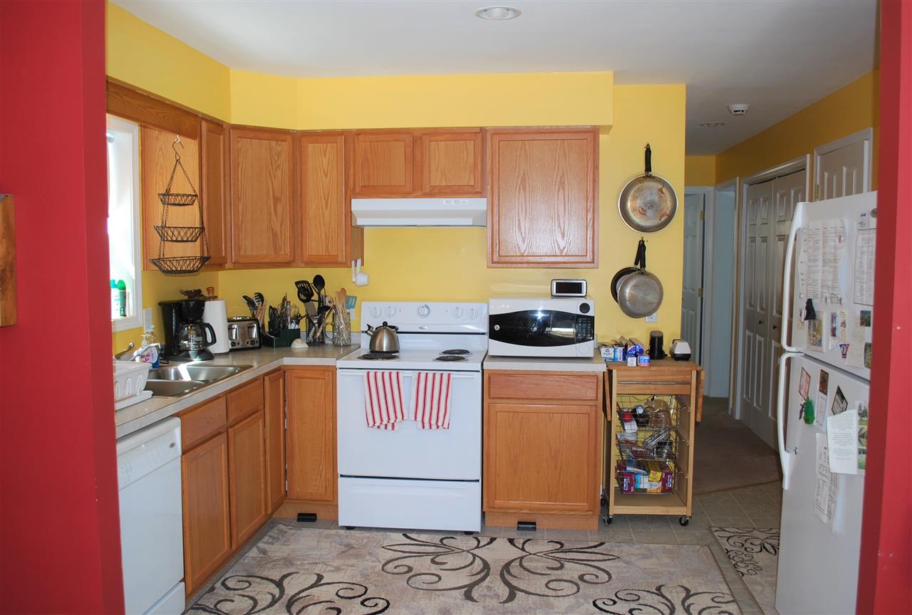 591 Royalston Road Fitzwilliam, NH 03447 - Photo 3 of 18
