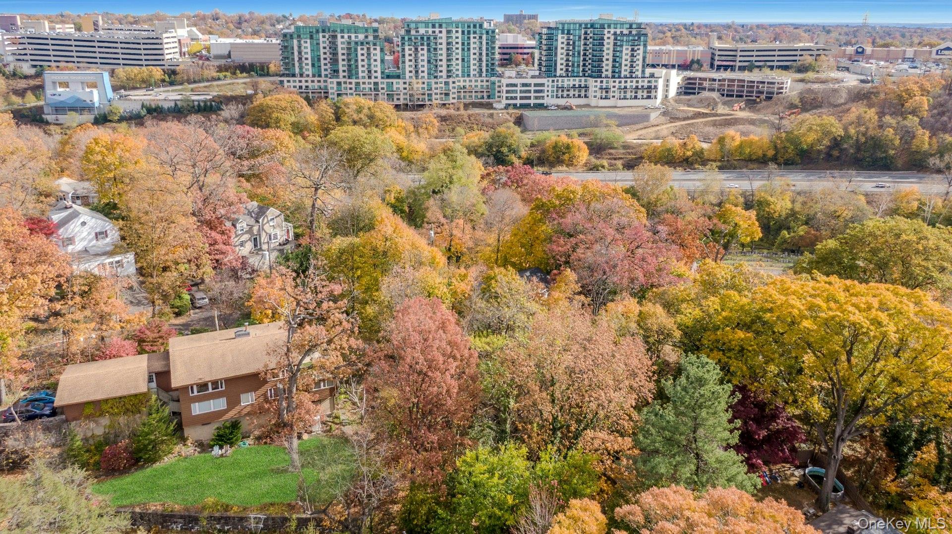 2 Shelburne Road Yonkers, NY 10710 - Photo 5 of 7 a view of lake view