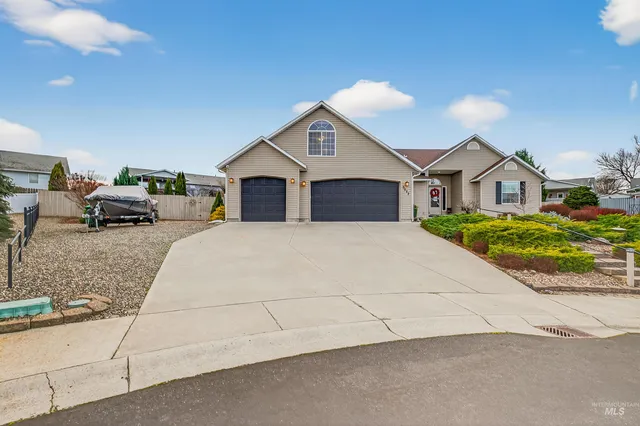$515,000 | 3022 Tamarack Drive, Lewiston, ID 83501