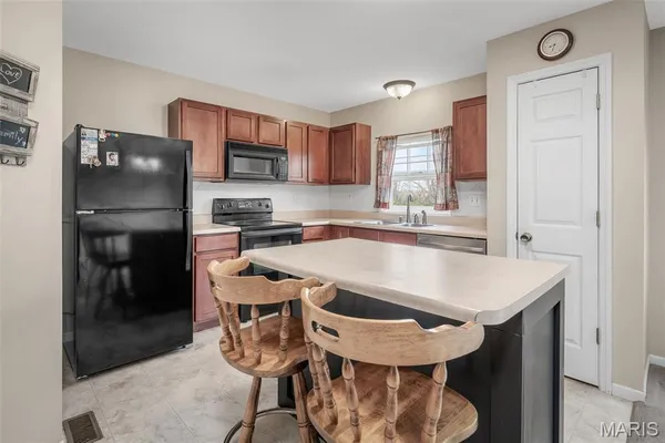 $230,000 | 377 Montclair Tower Drive, St. Charles, MO 63303