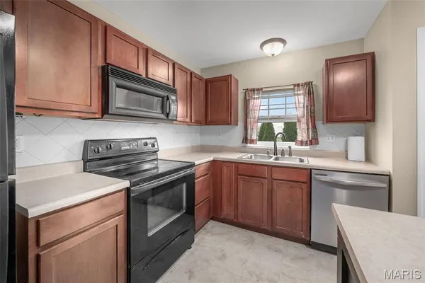 $230,000 | 377 Montclair Tower Drive, St. Charles, MO 63303