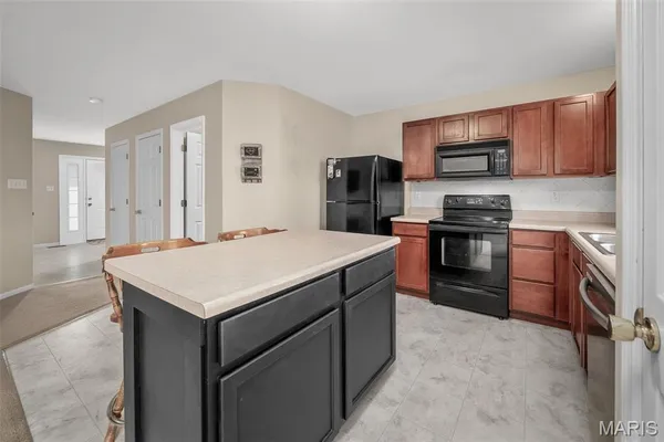 $230,000 | 377 Montclair Tower Drive, St. Charles, MO 63303