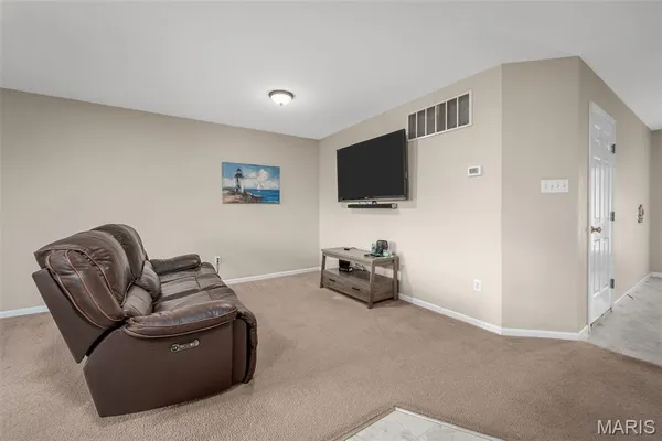 $230,000 | 377 Montclair Tower Drive, St. Charles, MO 63303