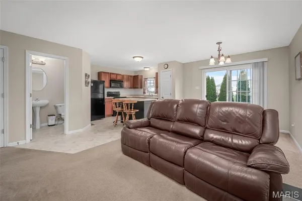 $230,000 | 377 Montclair Tower Drive, St. Charles, MO 63303