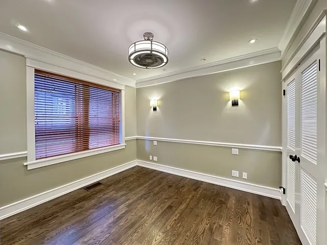 $3,795 | 1406 West Cornelia Avenue, Unit 1, Chicago, IL 60657