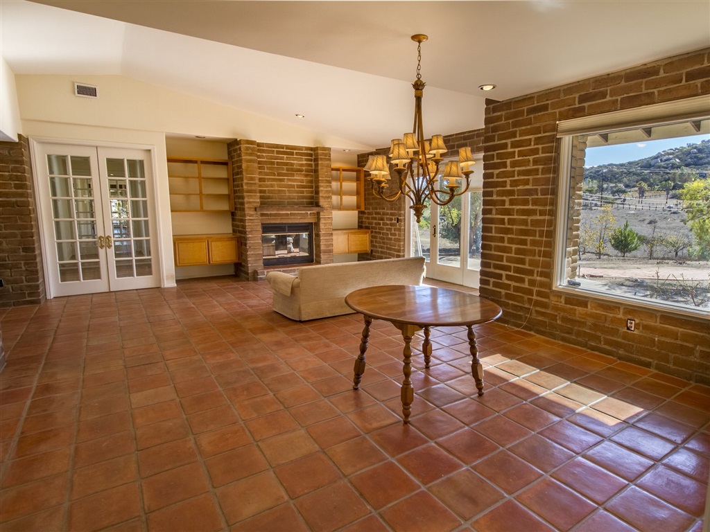 16647 Highland Valley Road Ramona, CA 92065 - Photo 11 of 22 Gallery Image 11