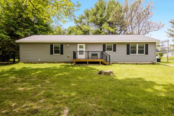 $499,000 | 310 South Shabwasung Street, Northport, MI 49670