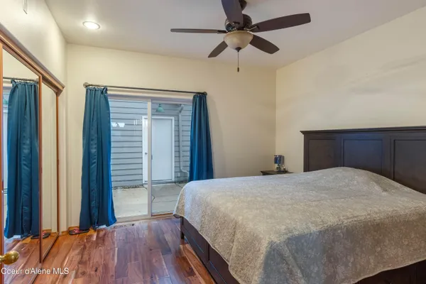 $629,000 | 46700 Highway 200, Unit 302, Hope, ID 83836