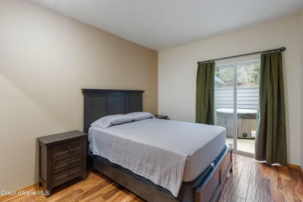 $629,000 | 46700 Highway 200, Unit 302, Hope, ID 83836