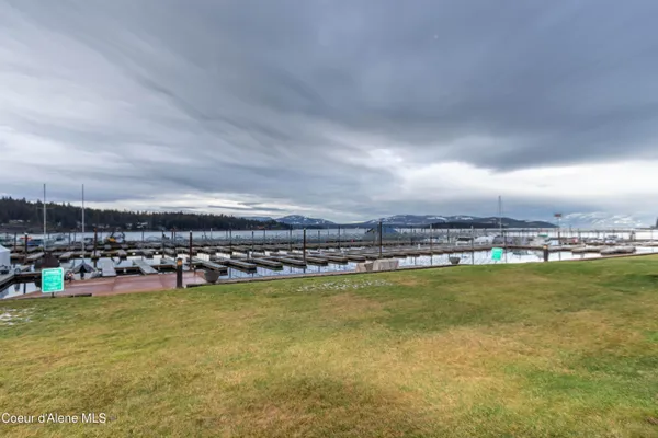 $629,000 | 46700 Highway 200, Unit 302, Hope, ID 83836