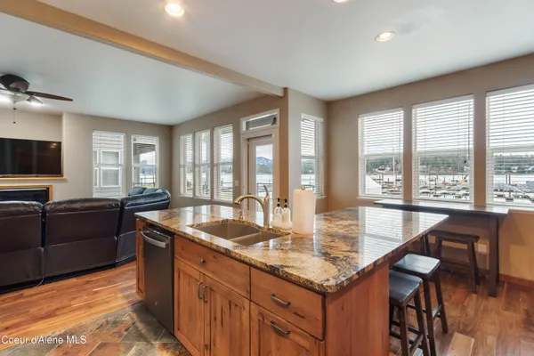 $629,000 | 46700 Highway 200, Unit 302, Hope, ID 83836