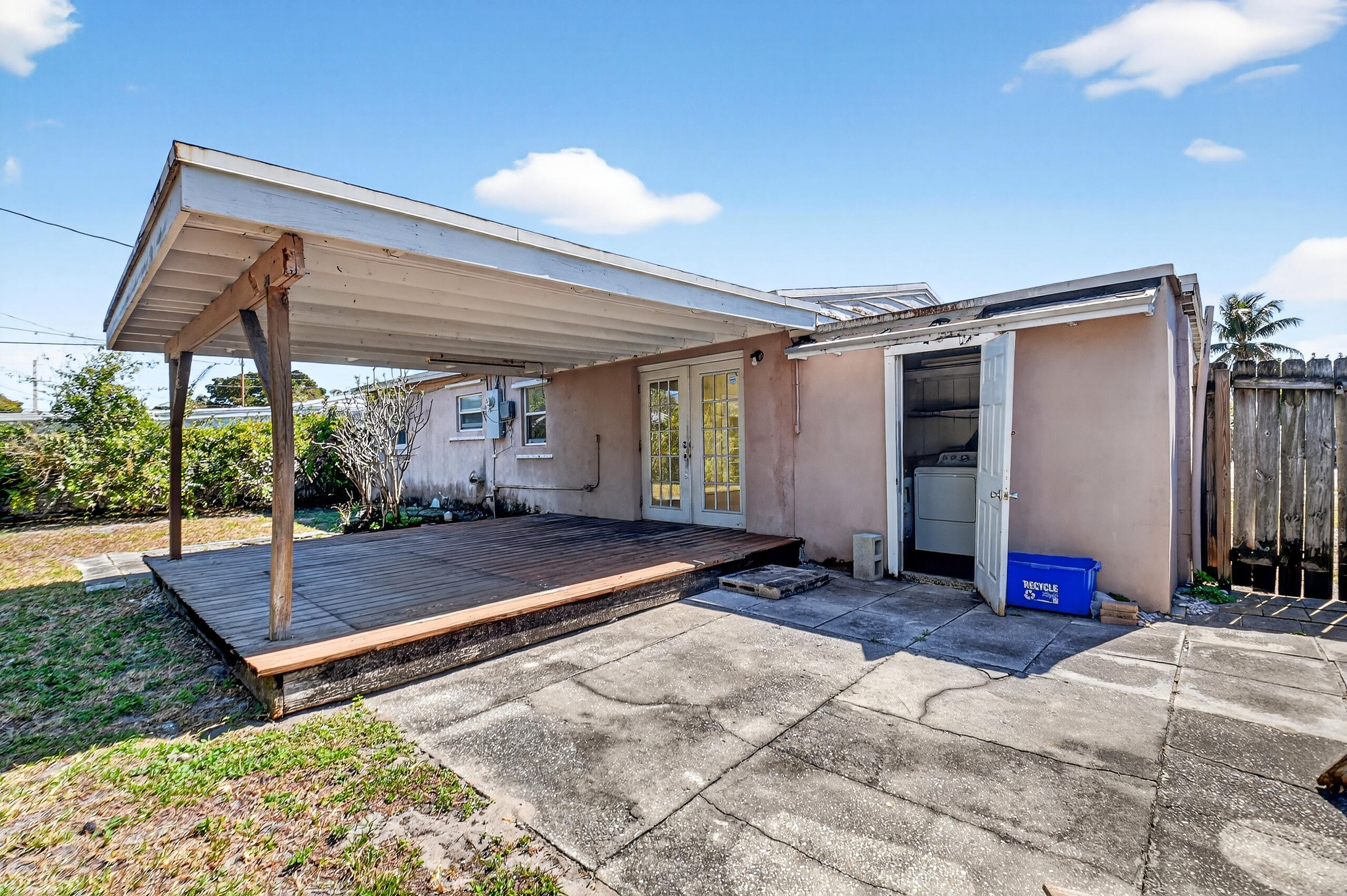 2013 Longwood Road West Palm Beach, FL 33409 - Photo 28 of 41 a view of outdoor space