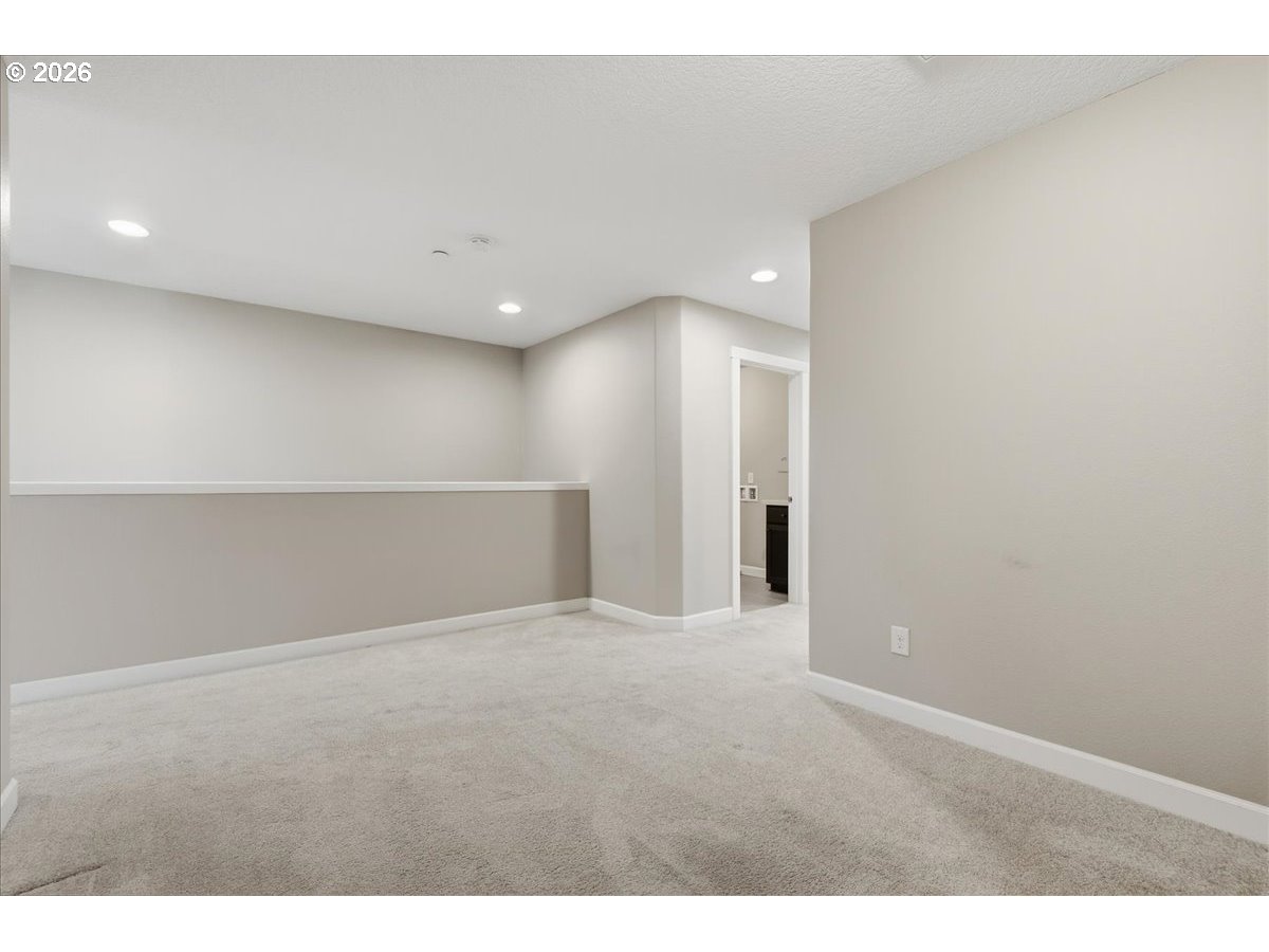 1927 Northwest Sage Street Camas, WA 98607 - Photo 14 of 28 Loft