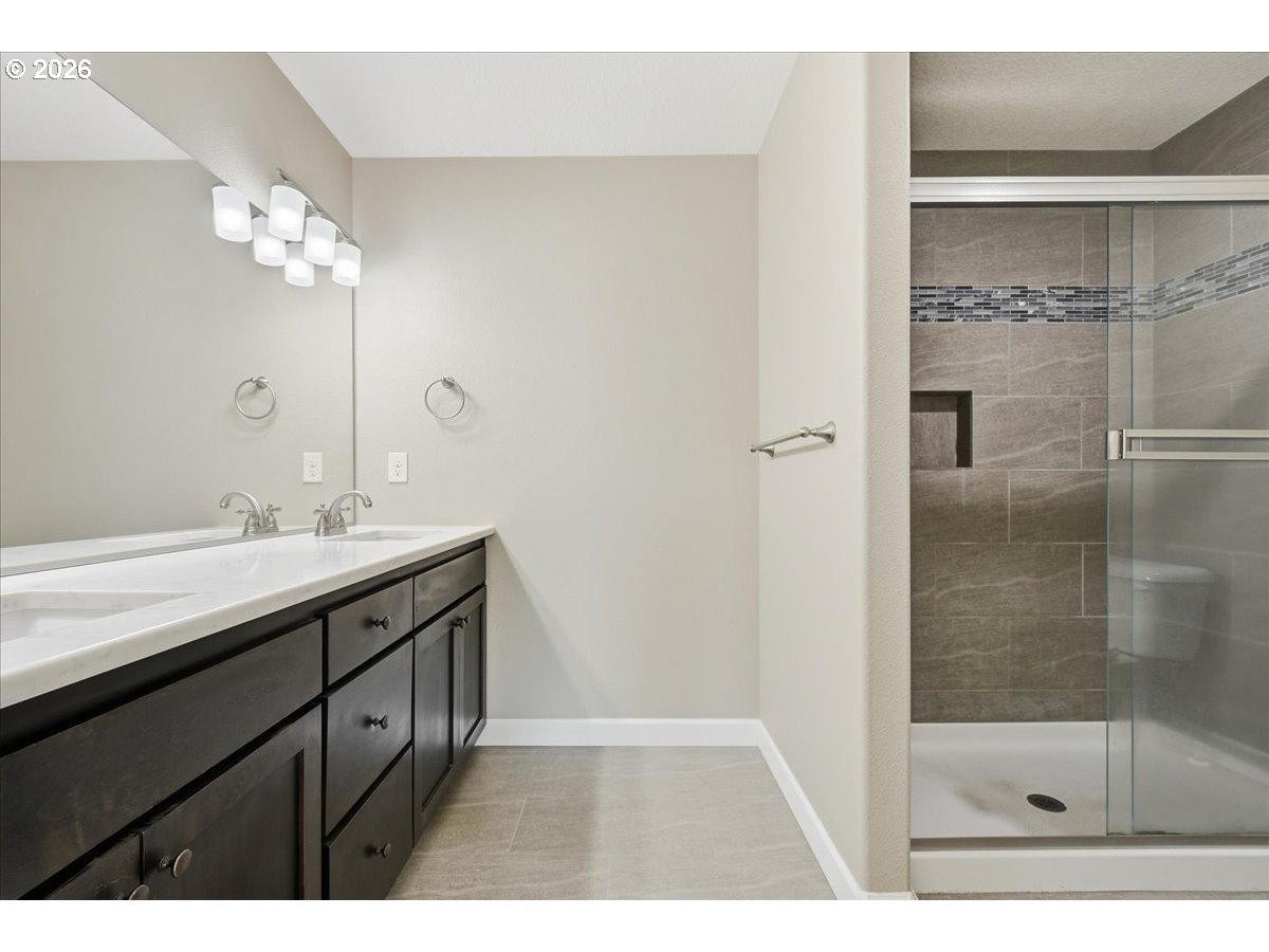 1927 Northwest Sage Street Camas, WA 98607 - Photo 18 of 28 Bathroom, Attached